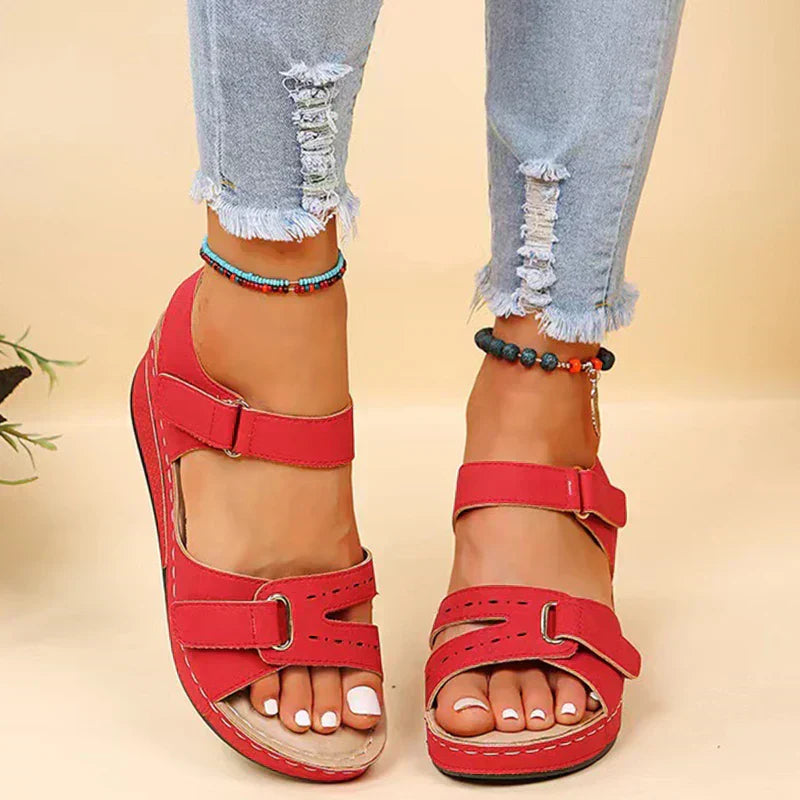 Calyna | Sandals