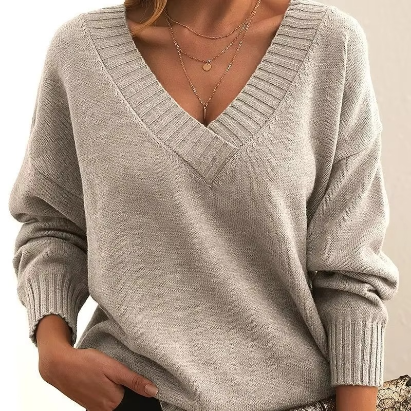 Cassandra oversized V-neck knit sweater in dusty pink, front close-up view