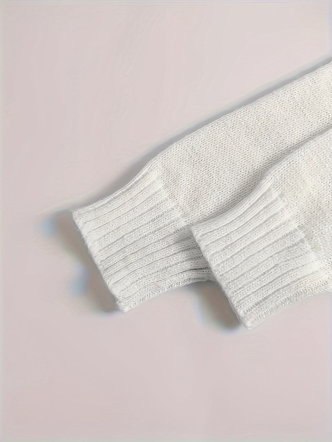 Marguerite color-block pullover, fabric texture close-up detail