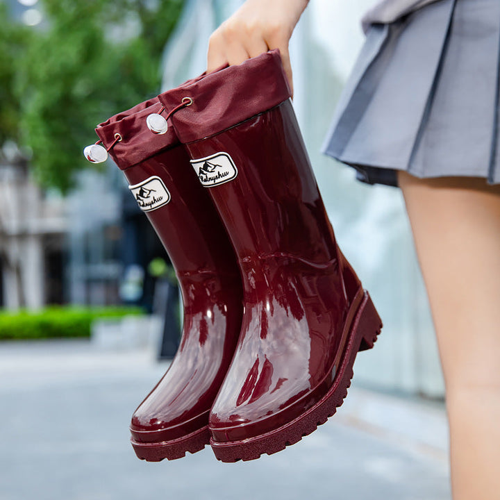 Palmer burgundy rain boots with adjustable drawstring collar, front view