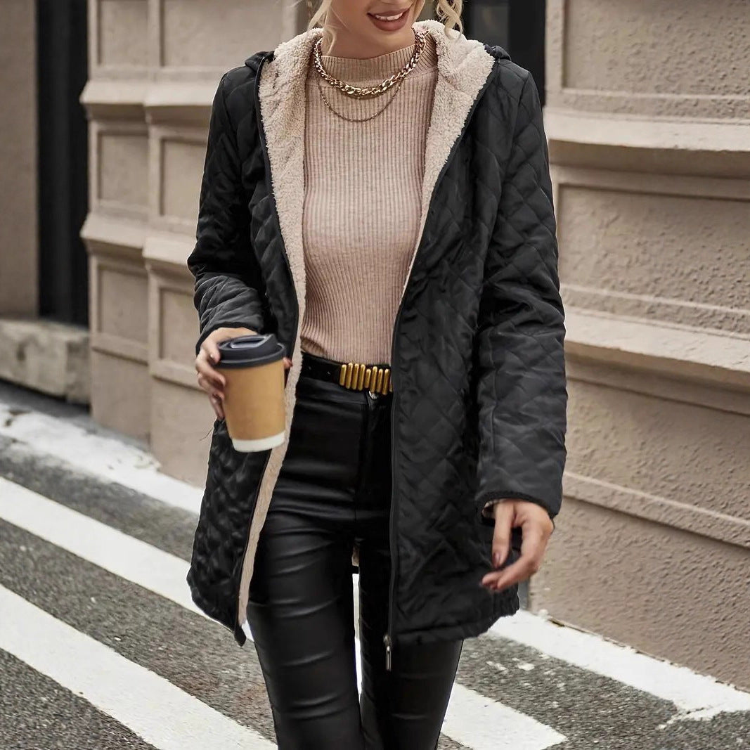 Simone quilted puffer jacket, hand in pocket detail