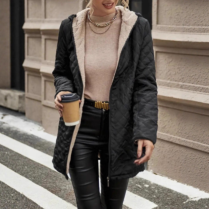 Simone quilted puffer jacket, hand in pocket detail