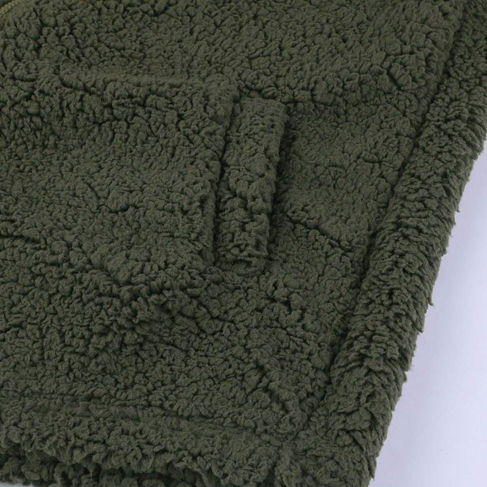Pauline sherpa jacket fabric and cuff detail in green